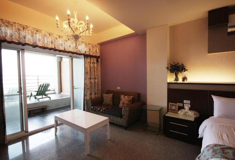 اتاق لوکس با بالکن و چشمانداز دریا, Spray House