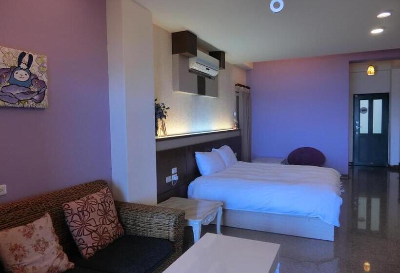 اتاق لوکس با بالکن و چشمانداز دریا, Spray House