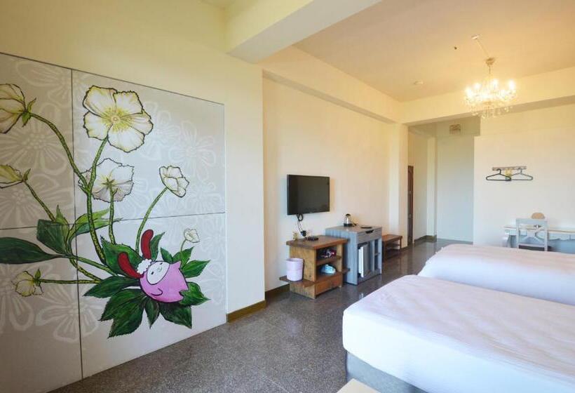 اتاق استاندارد با بالکن, Spray House