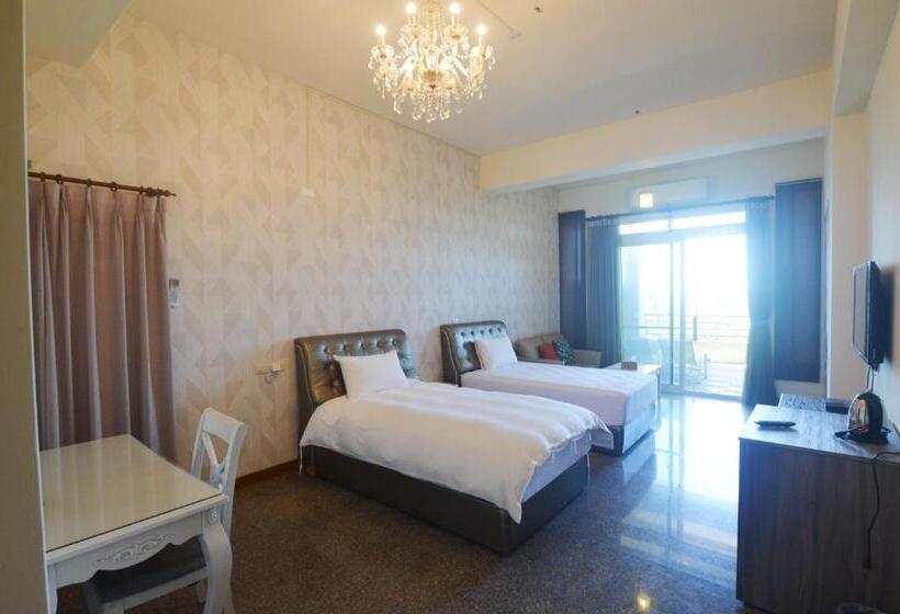 اتاق استاندارد با بالکن, Spray House