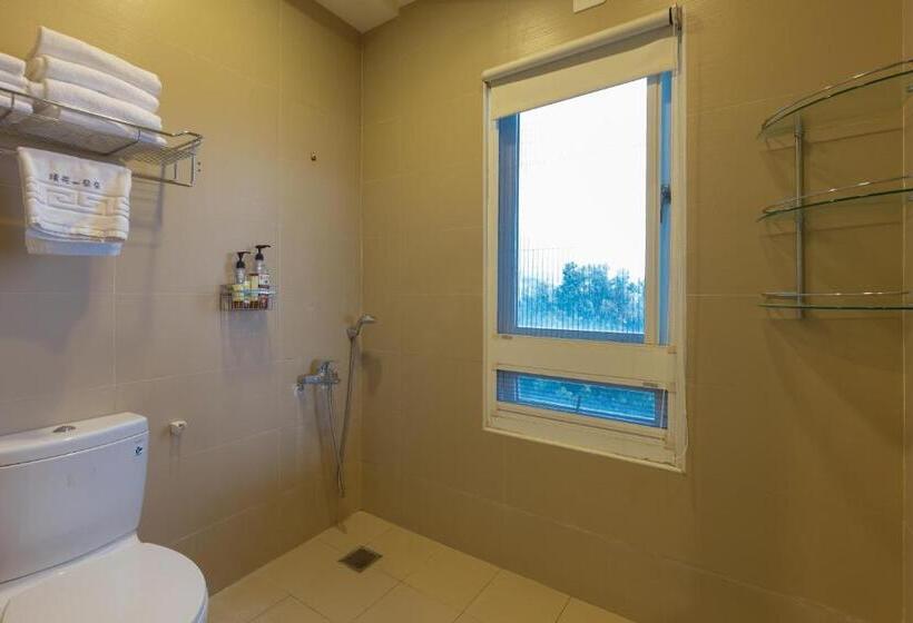 اتاق استاندارد چهار تخته با چشم‌انداز دریا, Spray House