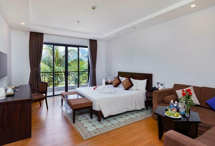 سوییت با چشم‌انداز کوه, Con Dao Resort