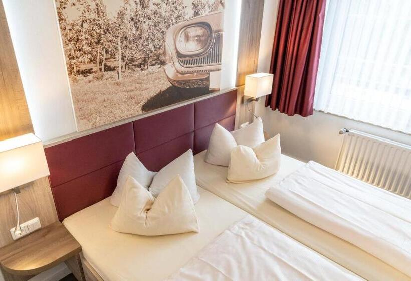 标准间, Frommanns Land