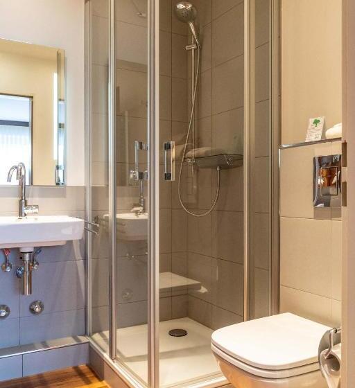 豪华房间, Frommanns Land