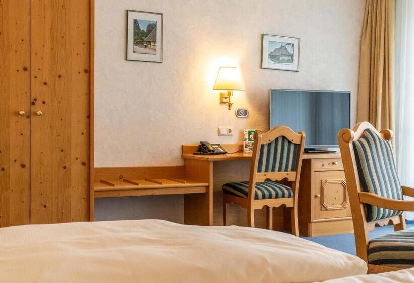 高级大房间, Frommanns Land