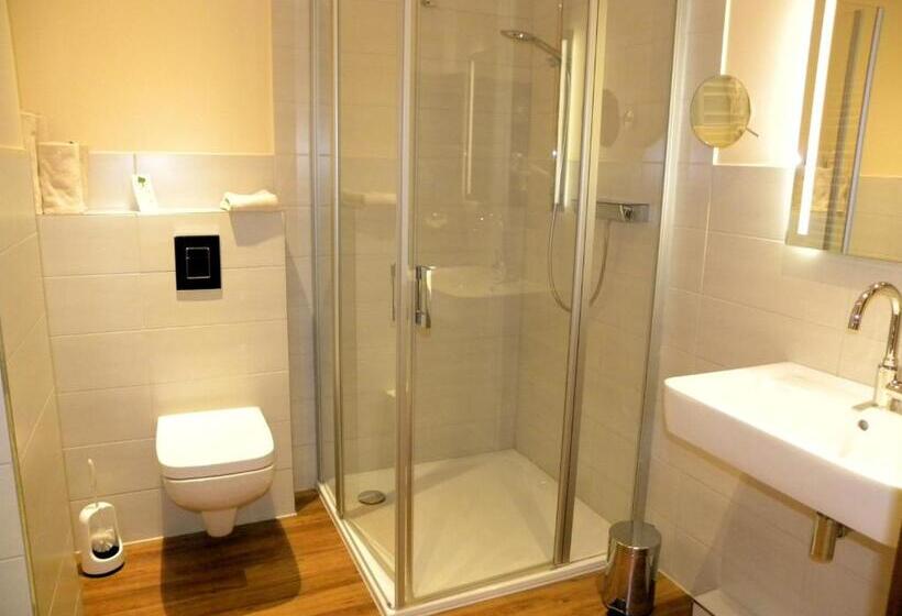 豪华房间, Frommanns Land