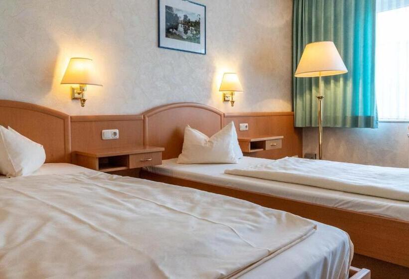 标准间, Frommanns Land