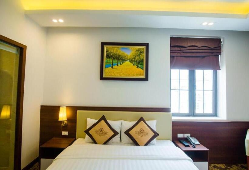 اتاق لوکس, Grand