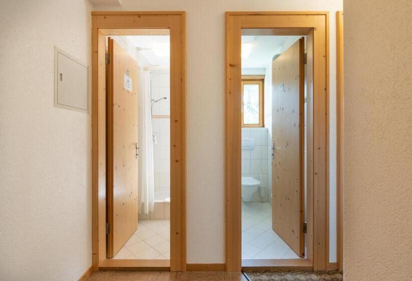 Трехместный Номер Стандарт Совместная Ванная, Hostel By Randolins
