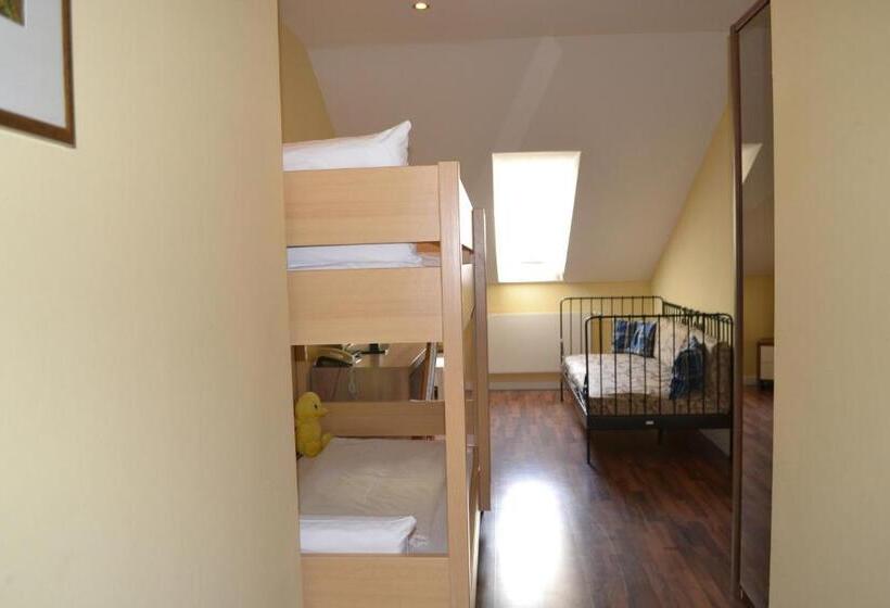 اتاق خانوادگی, Il Gladiatore