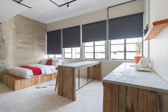 استوديو إدارى, Kim Haus Loft