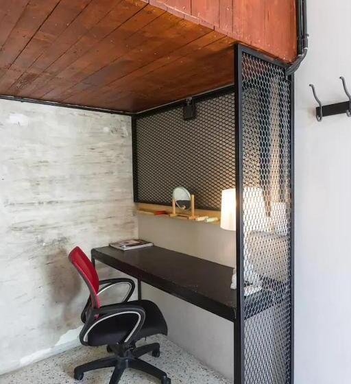 غرفة أساسية ثلاثية, Kim Haus Loft