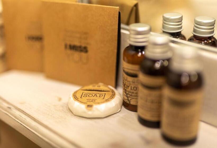 ジュニアスイート, Magus