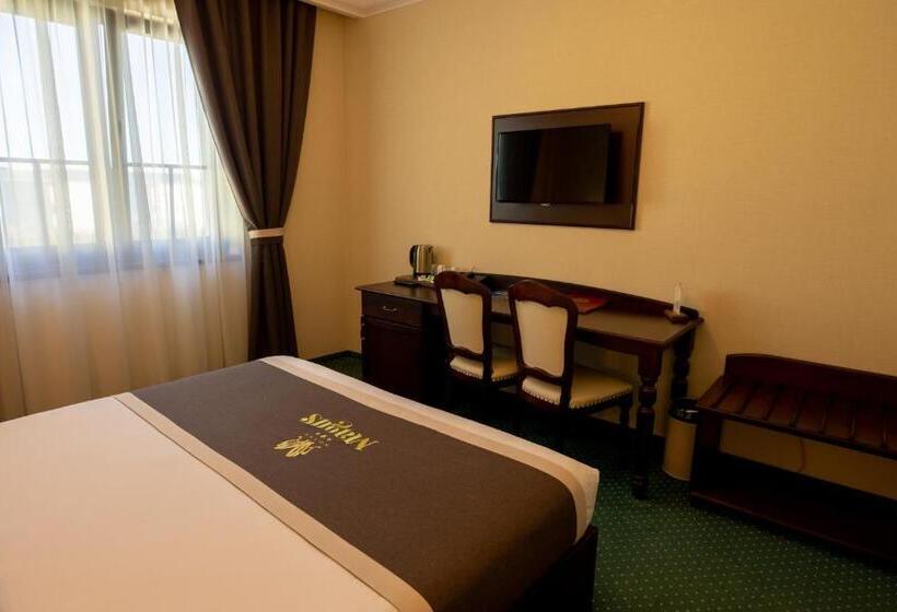 デラックスルーム, Magus