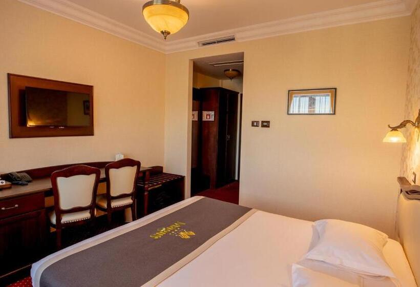 デラックスルーム, Magus