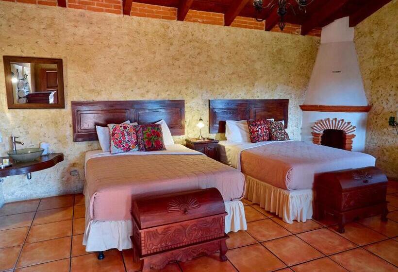 اتاق استاندارد چهار تخته, Naif Boutique