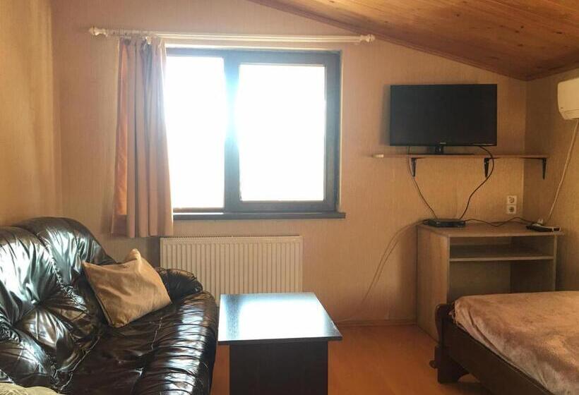 اتاق استاندارد سه نفره, Prime