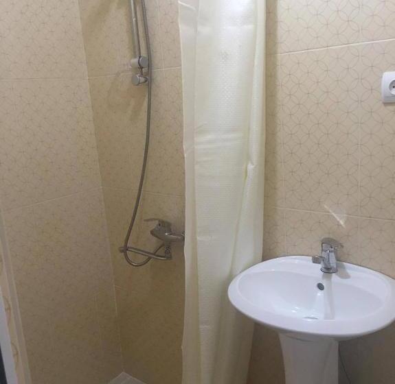 اتاق استاندارد سه نفره, Prime