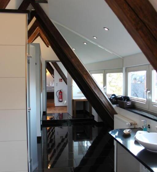 套房, Schmales Haus