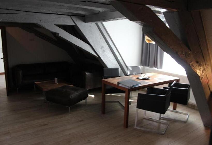 带1个卧室的公寓套房, Schmales Haus