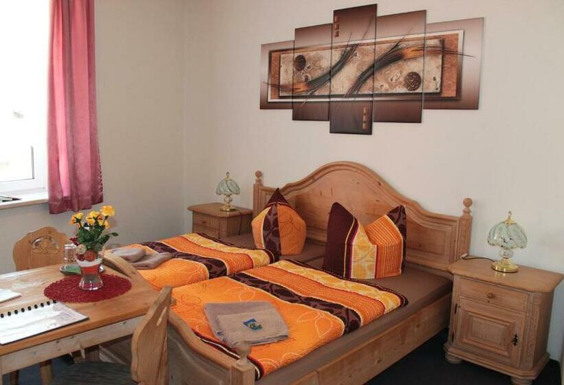 Номер Стандарт, Stadt Pausa