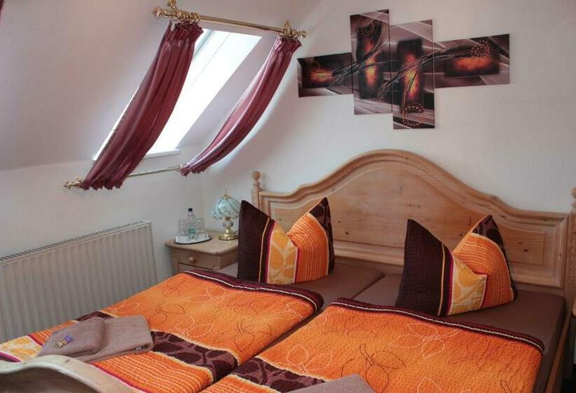 Номер Стандарт, Stadt Pausa