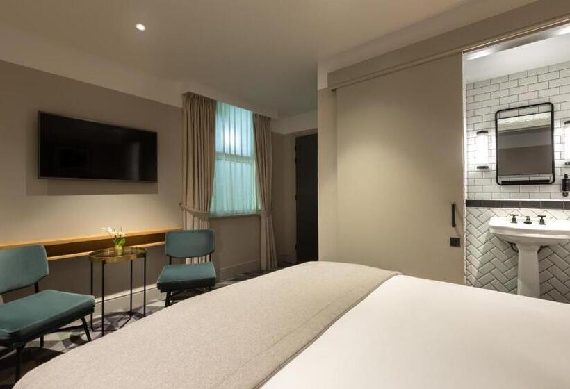 デラックスルーム, Victory House Leicester Square