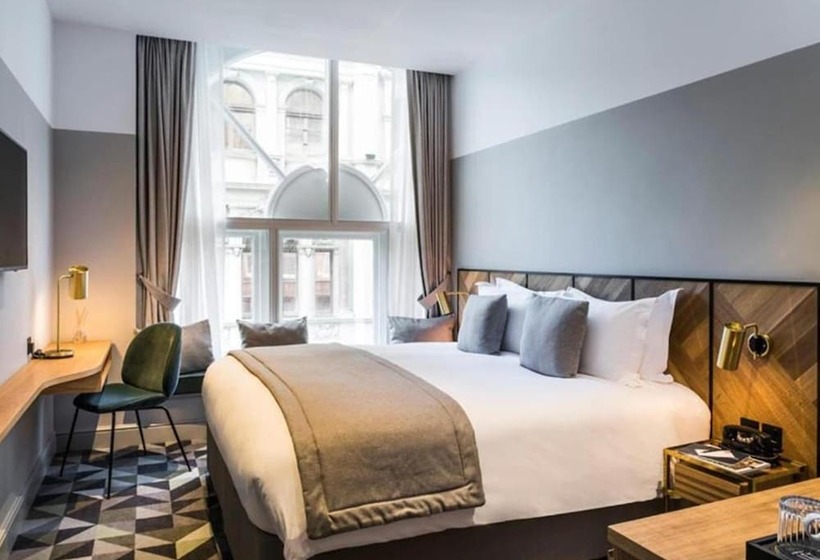 デラックスルーム, Victory House Leicester Square