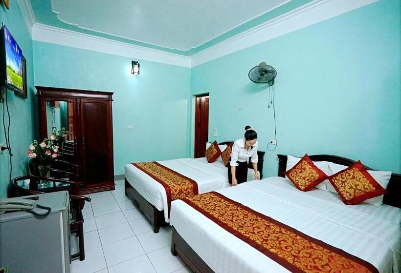 اتاق استاندارد چهار تخته, Viet Nhat