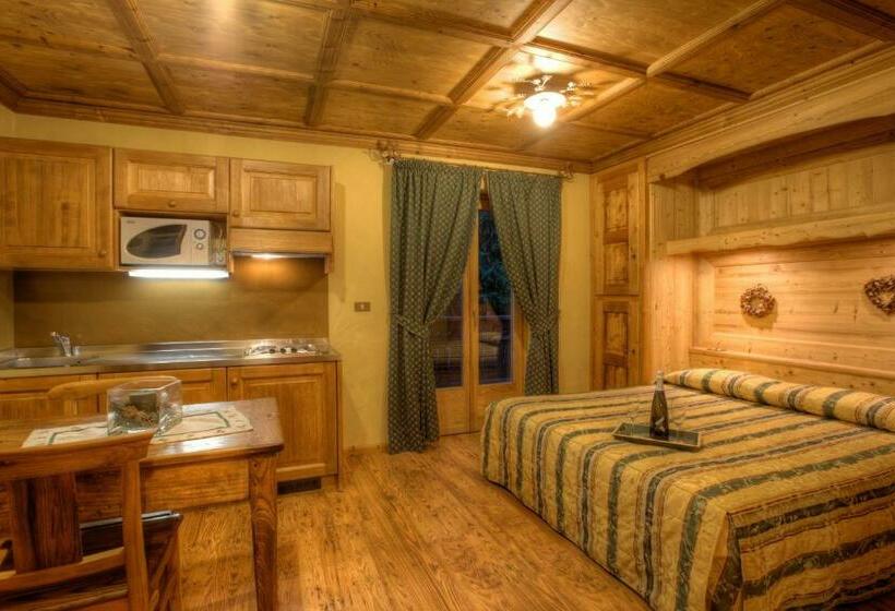 סטודיו סטנדרט עם מרפסת, B&b Residence Checrouit