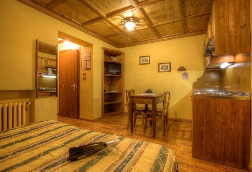 סטודיו סטנדרט עם מרפסת, B&b Residence Checrouit