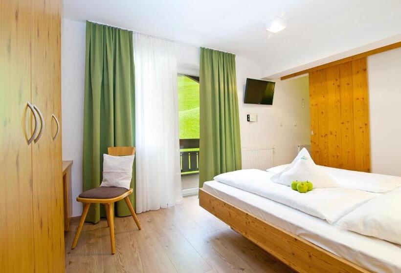 غرفة قياسية, Stegerhaus