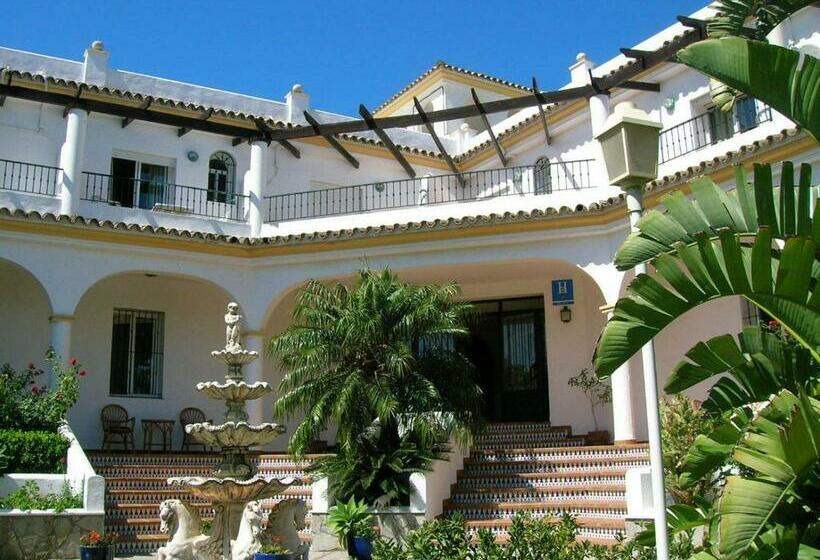 اتاق استاندارد سه نفره, Hostal Los Pinos