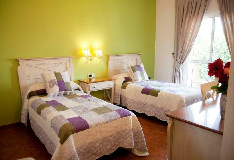اتاق استاندارد, Hostal Los Pinos
