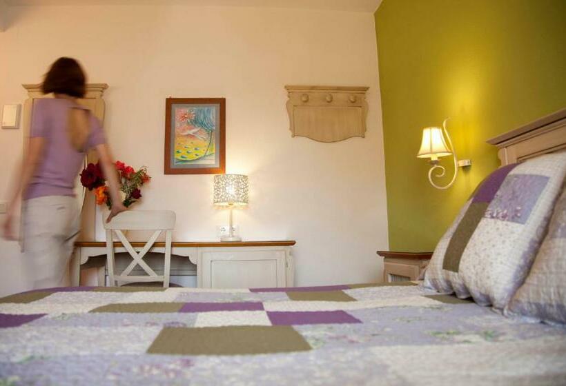 スタンダードルーム, Hostal Los Pinos