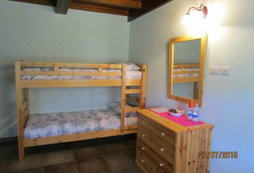 חדר סטנדרט לארבעה, Agriturismo Rio Castello