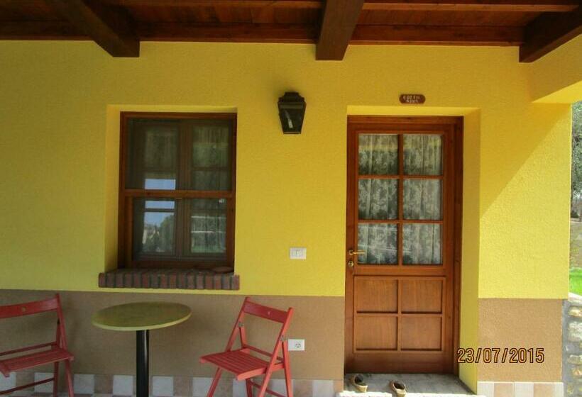 חדר סטנדרט לארבעה, Agriturismo Rio Castello