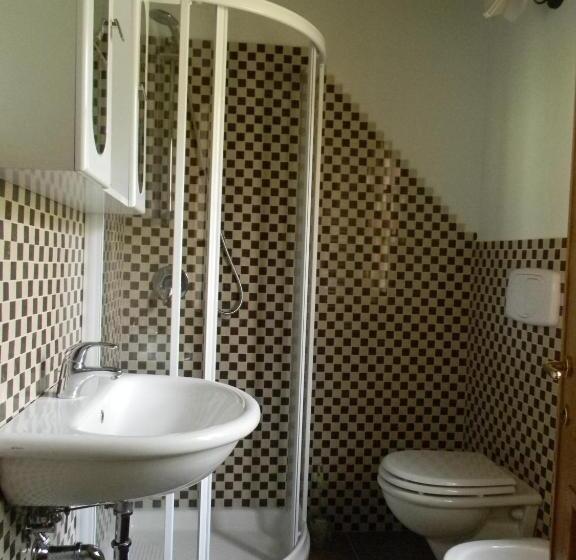 חדר סטנדרט לשלושה, Agriturismo Rio Castello