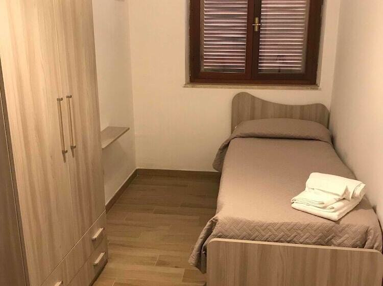 דירת 2 חדרים נוף לים, Baia Dell'est