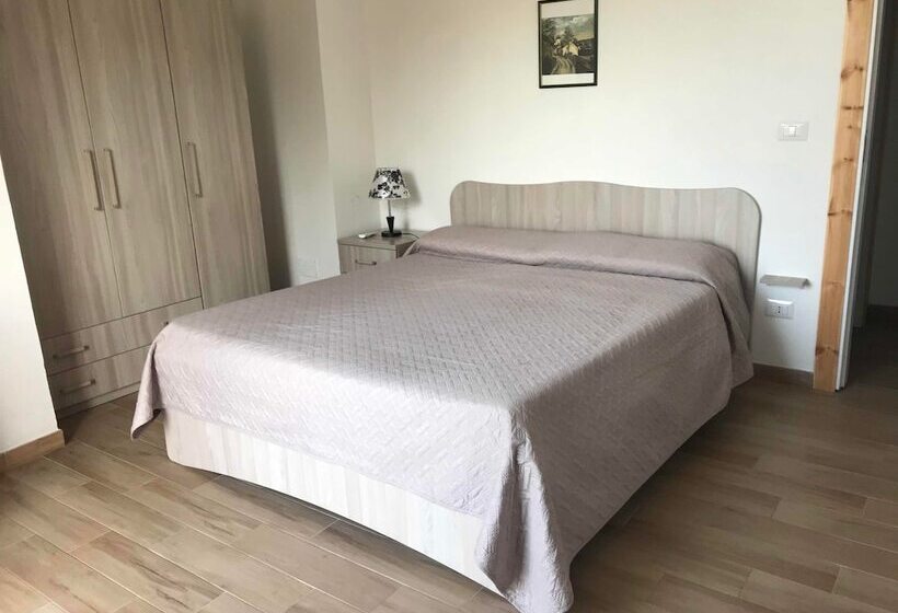 דירת 2 חדרים נוף לים, Baia Dell'est