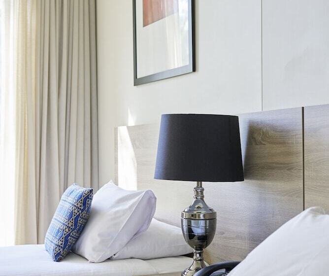 اتاق استاندارد, The Dingley