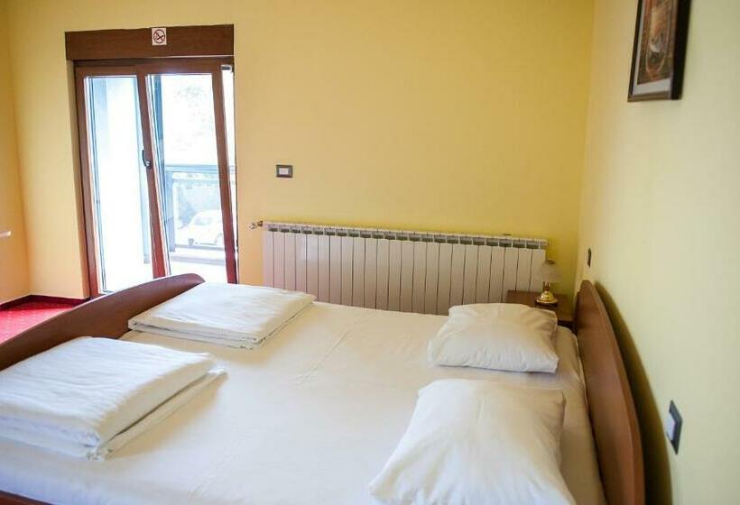 חדר משפחתי, Europa