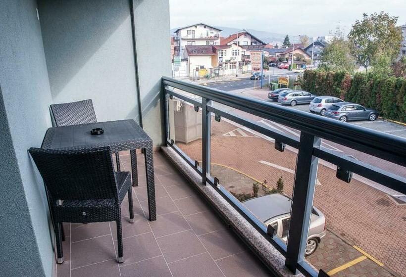 ファミリールーム, Europa