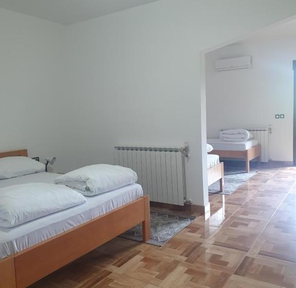 ファミリールーム, Europa