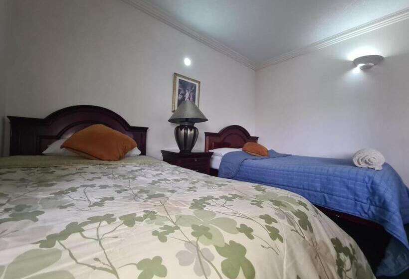 Quarto Familiar, González Suarez