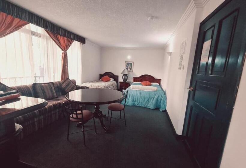 Quarto Familiar, González Suarez