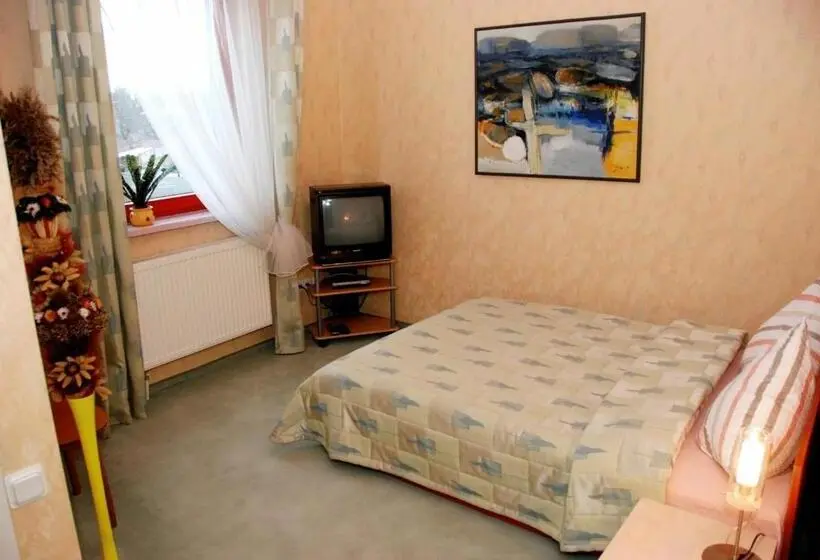 اتاق استاندارد, Guest House Lt