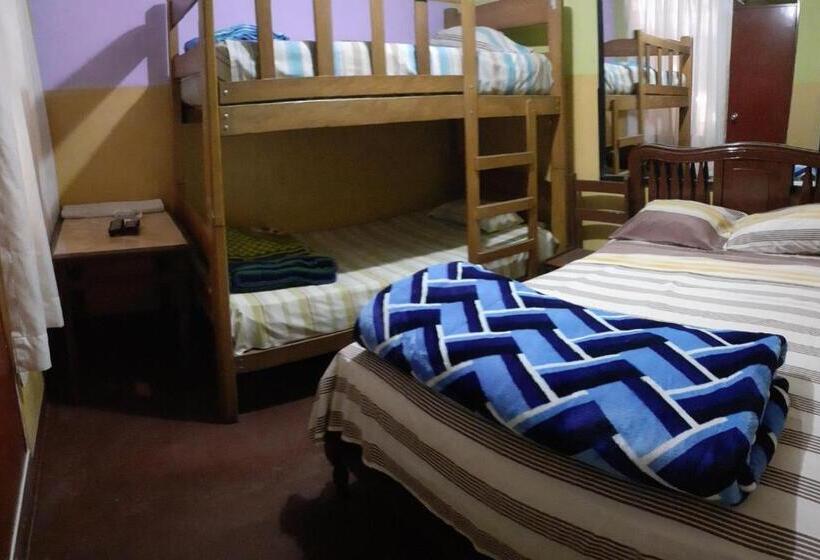 غرفة قياسية ثلاثية, Hostal Jovita