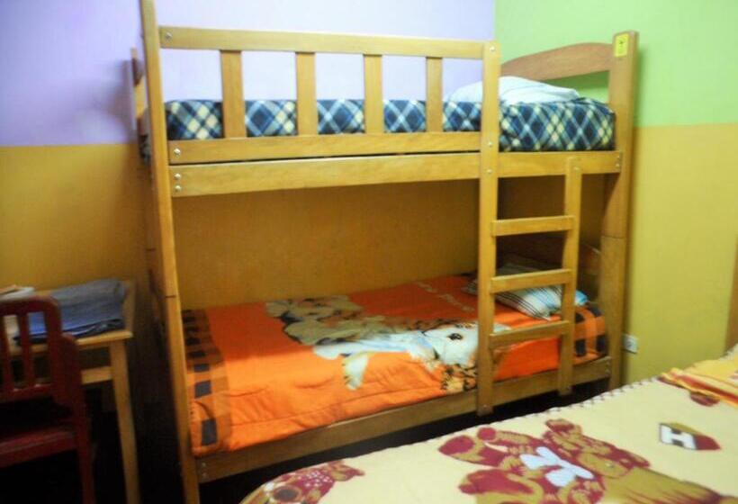 غرفة قياسية ثلاثية, Hostal Jovita