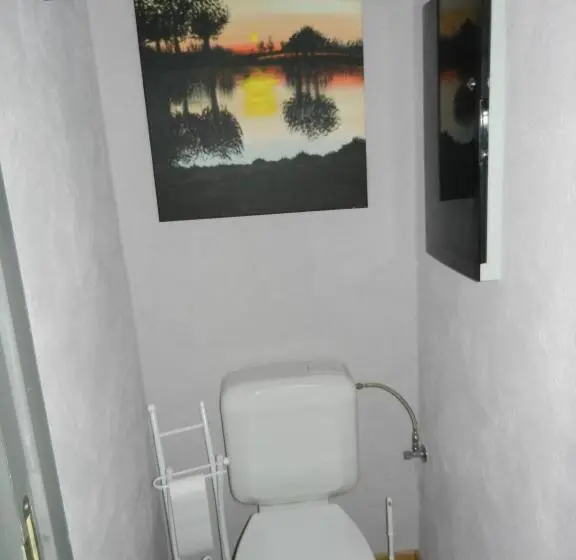 Talo 3 Makuuhuonetta, B&b Le Ti Bou De Refuge